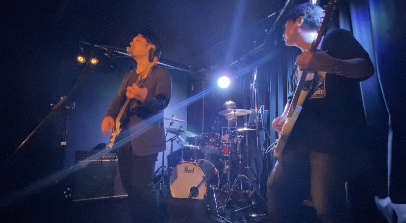 LUANA（下北沢Laguna）ライブ写真